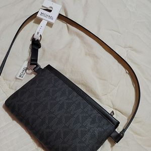 Michael Kors Belt Purse - Size L